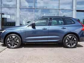 Volvo XC60 (2025) thumbnail 3