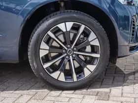 Volvo XC60 (2025) thumbnail 7