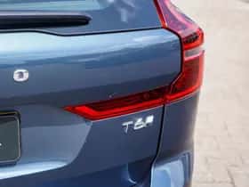 Volvo XC60 (2025) thumbnail 9