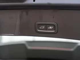 Volvo XC40 (2022) thumbnail 11