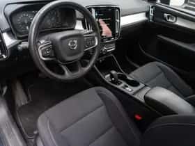 Volvo XC40 (2022) thumbnail 12