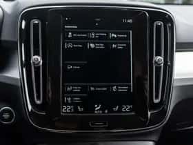 Volvo XC40 (2022) thumbnail 24