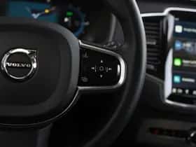 Volvo XC90 (2022) thumbnail 22