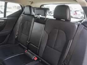 Volvo XC40 (2018) thumbnail 14