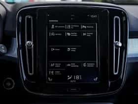 Volvo XC40 (2018) thumbnail 24