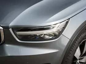 Volvo XC40 (2018) thumbnail 4
