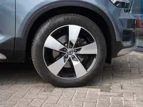 Volvo XC40 (2018) thumbnail 7