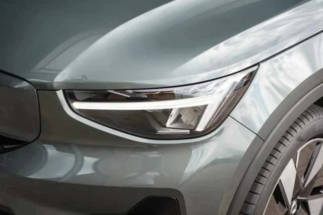 Volvo EX40 (2026) thumbnail 4