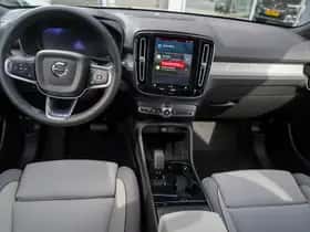 Volvo EX40 (2025) thumbnail 14