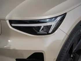 Volvo EX40 (2025) thumbnail 9