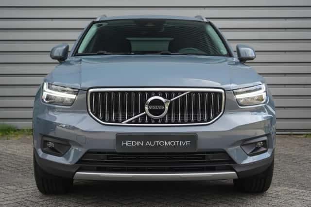 Volvo XC40 (2021) thumbnail 2
