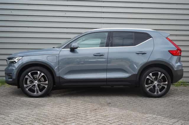 Volvo XC40 (2021) thumbnail 3