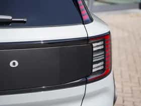 Volvo EX30 (2025) thumbnail 9