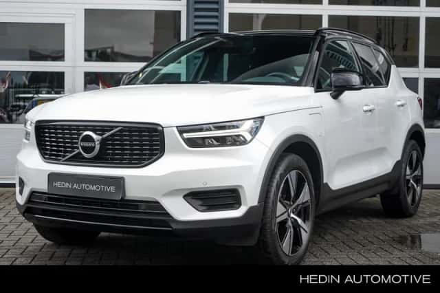 Volvo XC40 (2021) thumbnail 1