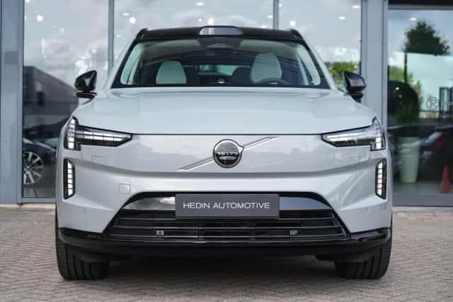 Volvo EX90 (2025) thumbnail 2