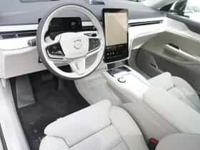 Volvo EX90 (2025) thumbnail 12