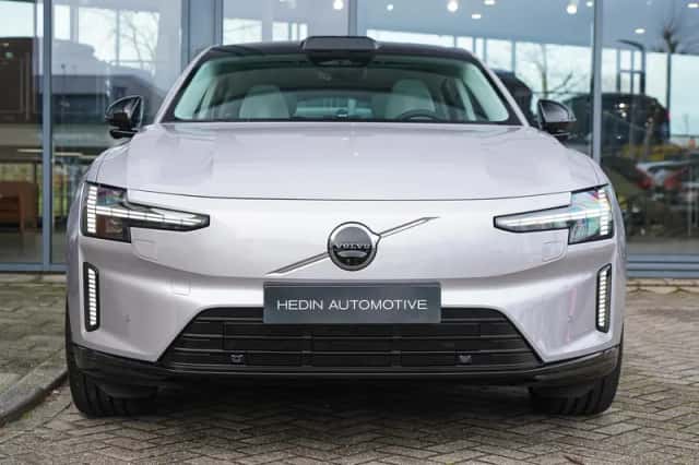 Volvo ES90 (2026) thumbnail 2