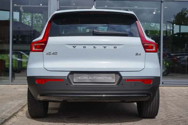 Volvo XC40 (2025) thumbnail 5