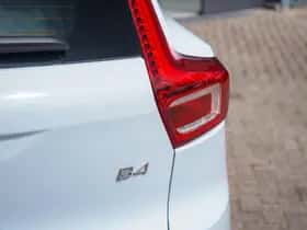 Volvo XC40 (2025) thumbnail 9