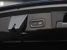 Volvo XC60 (2018) thumbnail 14