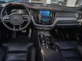 Volvo XC60 (2018) thumbnail 16