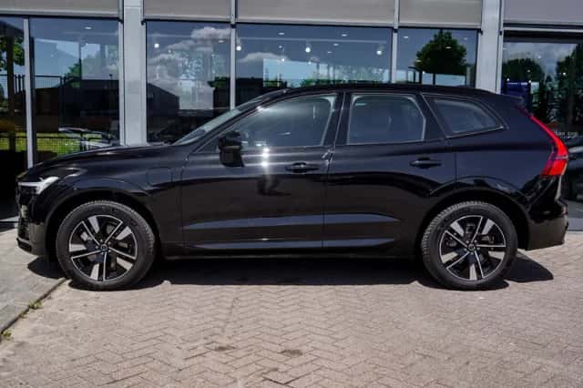 Volvo XC60 (2025) thumbnail 3