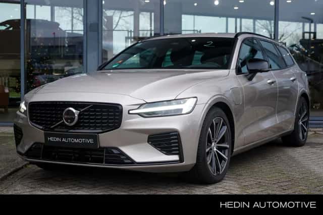 Volvo V60 (2025) thumbnail 1