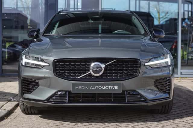 Volvo V60 (2025) thumbnail 2