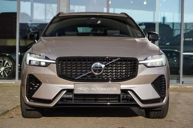Volvo XC60 (2025) thumbnail 2
