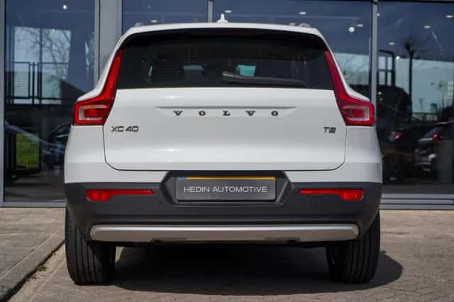 Volvo XC40 (2021) thumbnail 5
