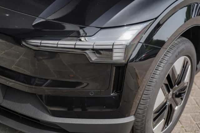 Volvo EX30 (2026) thumbnail 4