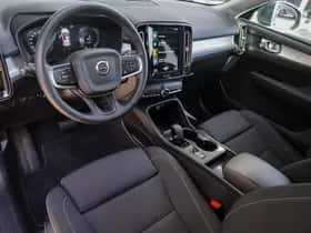 Volvo XC40 (2022) thumbnail 12