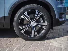 Volvo XC40 (2022) thumbnail 7