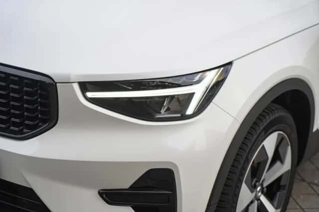 Volvo XC40 (2025) thumbnail 4