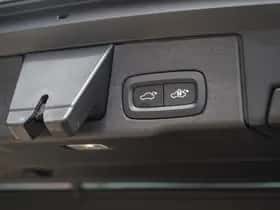 Volvo XC60 (2023) thumbnail 11