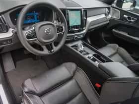 Volvo XC60 (2023) thumbnail 12