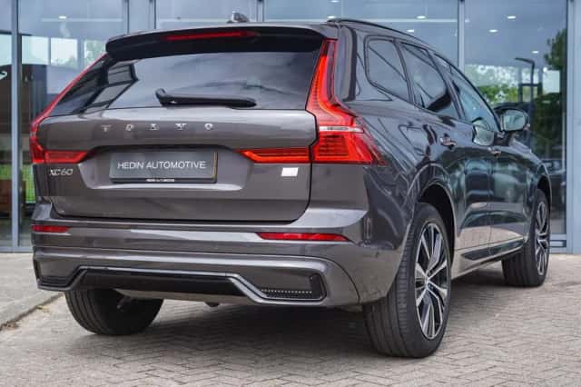 Volvo XC60 (2023) thumbnail 6