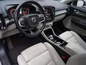 Volvo XC40 (2021) thumbnail 12