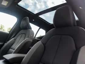 Volvo EX40 (2025) thumbnail 17