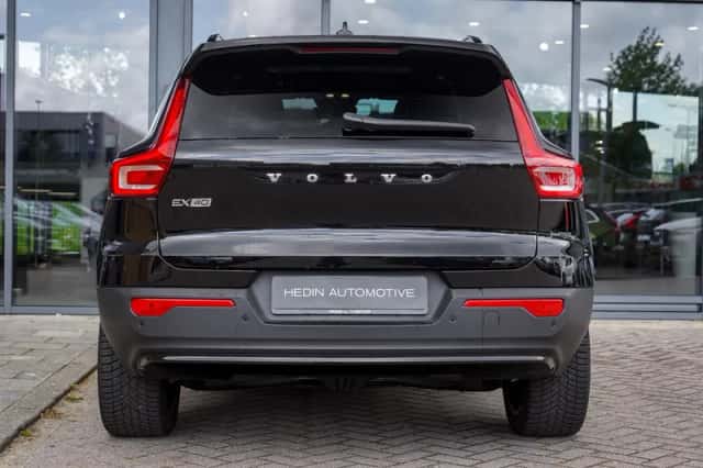 Volvo EX40 (2025) thumbnail 5