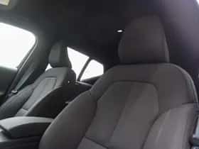 Volvo EX40 (2025) thumbnail 16