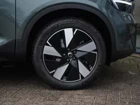 Volvo EX40 (2025) thumbnail 7
