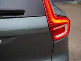 Volvo EX40 (2025) thumbnail 9