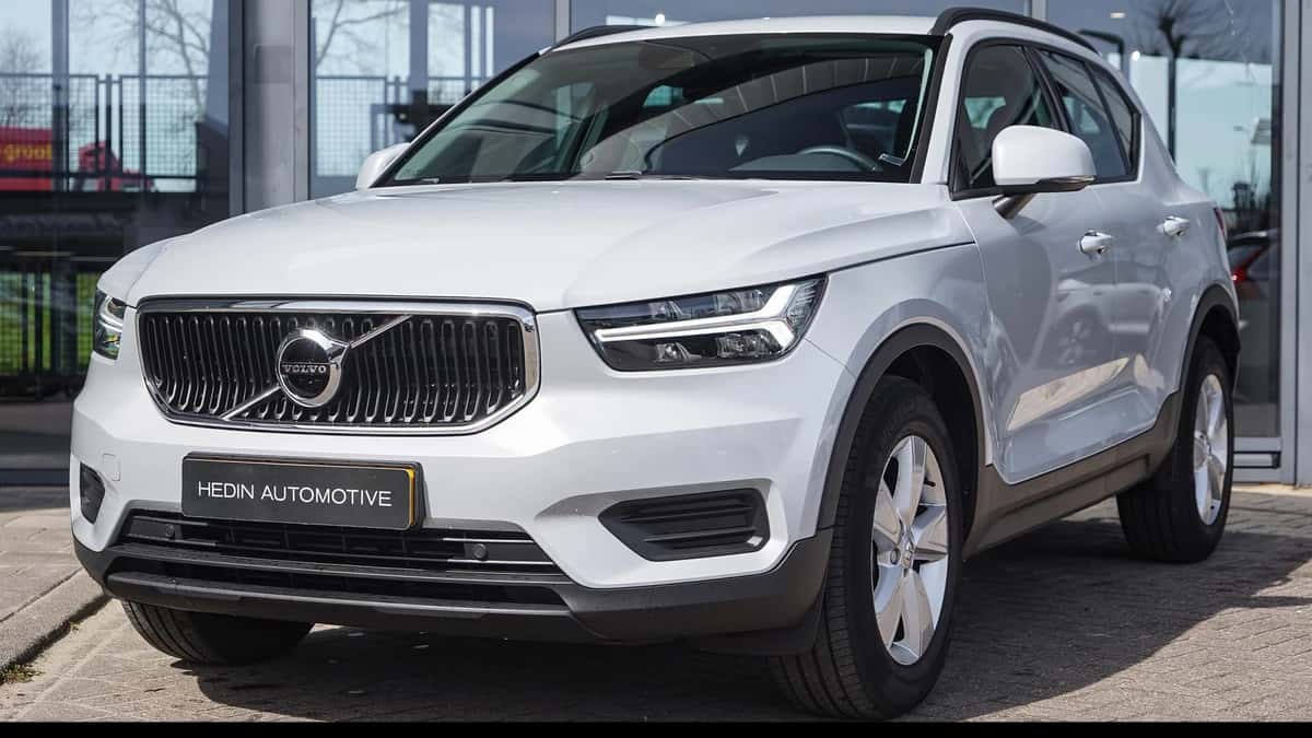 Volvo XC40 (2022) — foto 1