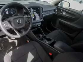 Volvo XC40 (2022) thumbnail 11
