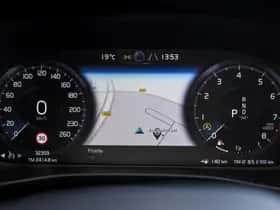 Volvo XC40 (2022) thumbnail 16