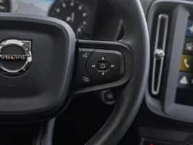 Volvo XC40 (2022) thumbnail 18
