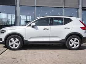 Volvo XC40 (2022) thumbnail 3