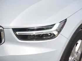 Volvo XC40 (2022) thumbnail 4