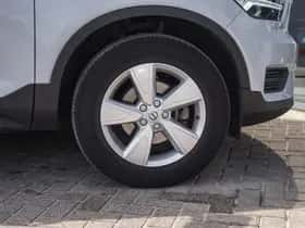 Volvo XC40 (2022) thumbnail 7